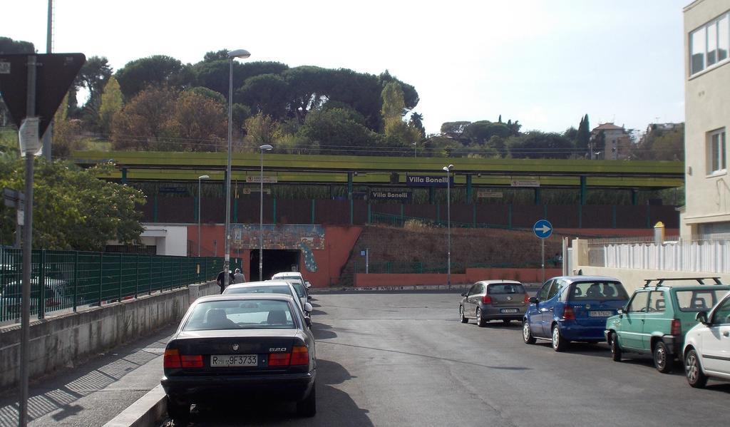 Roma Tourist House Hotel Exterior foto