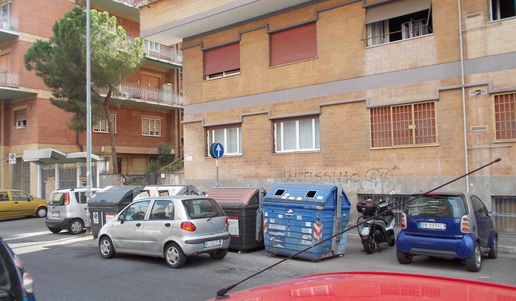 Roma Tourist House Hotel Exterior foto
