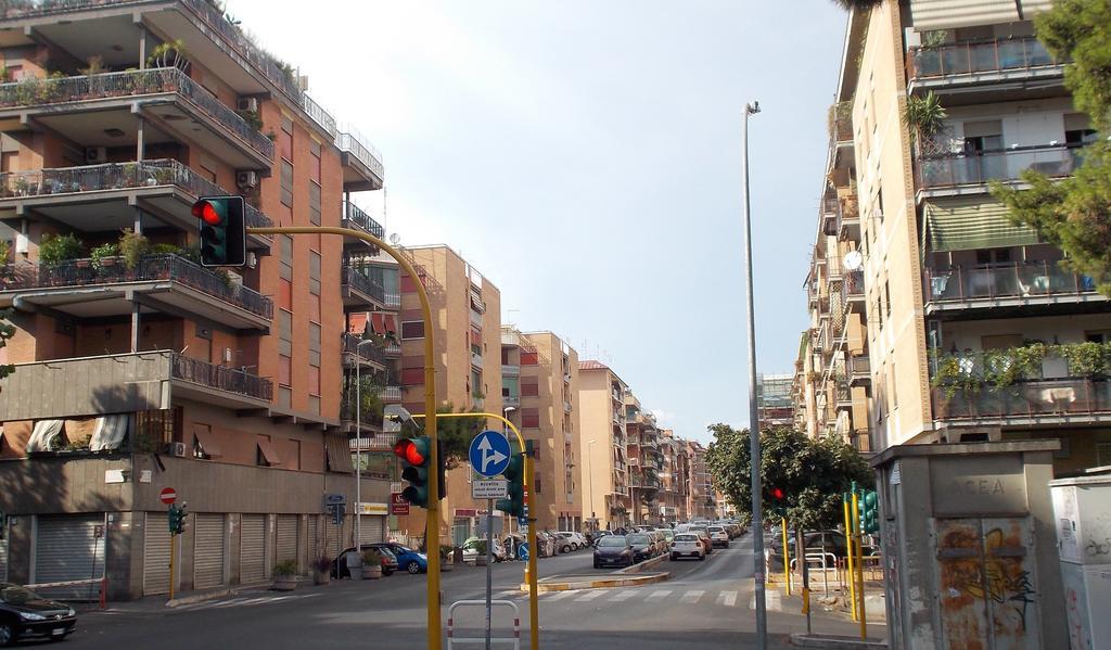 Roma Tourist House Hotel Exterior foto
