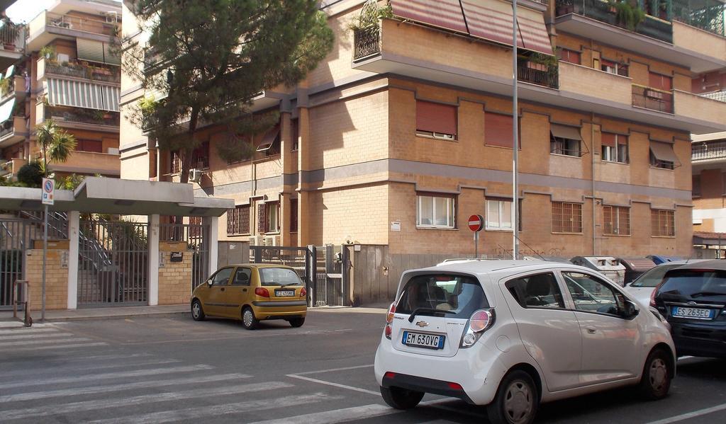 Roma Tourist House Hotel Exterior foto